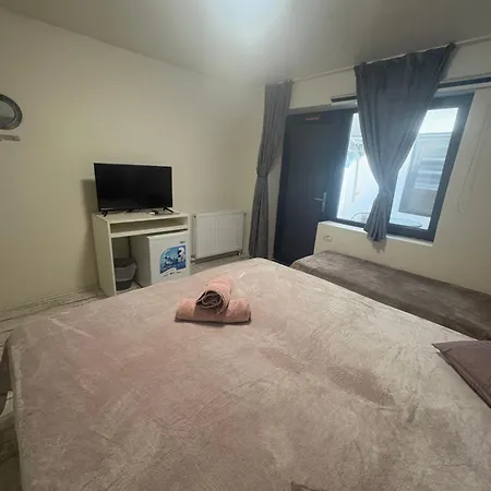 Aam House בית הארחה קונסטנצה